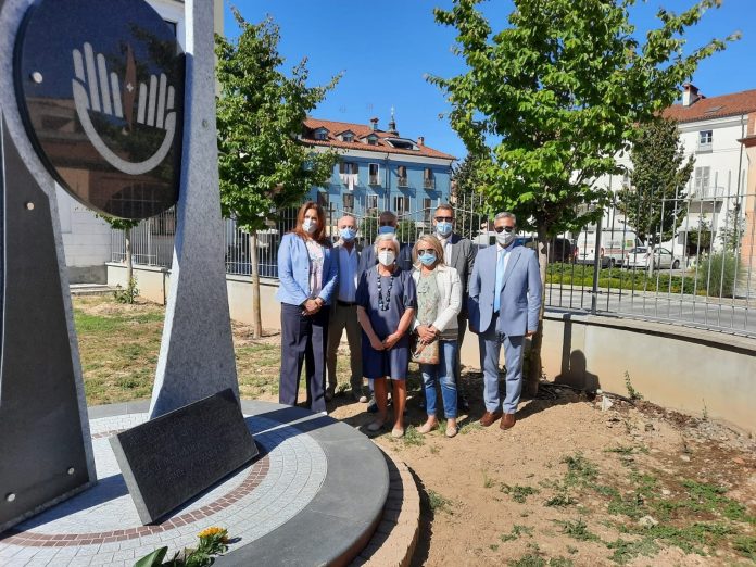 MONUMENTO CUNEO FOTO bm2